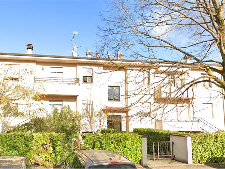 Immagine 6 di Appartamento in vendita  in Via Raffaello a Solignano