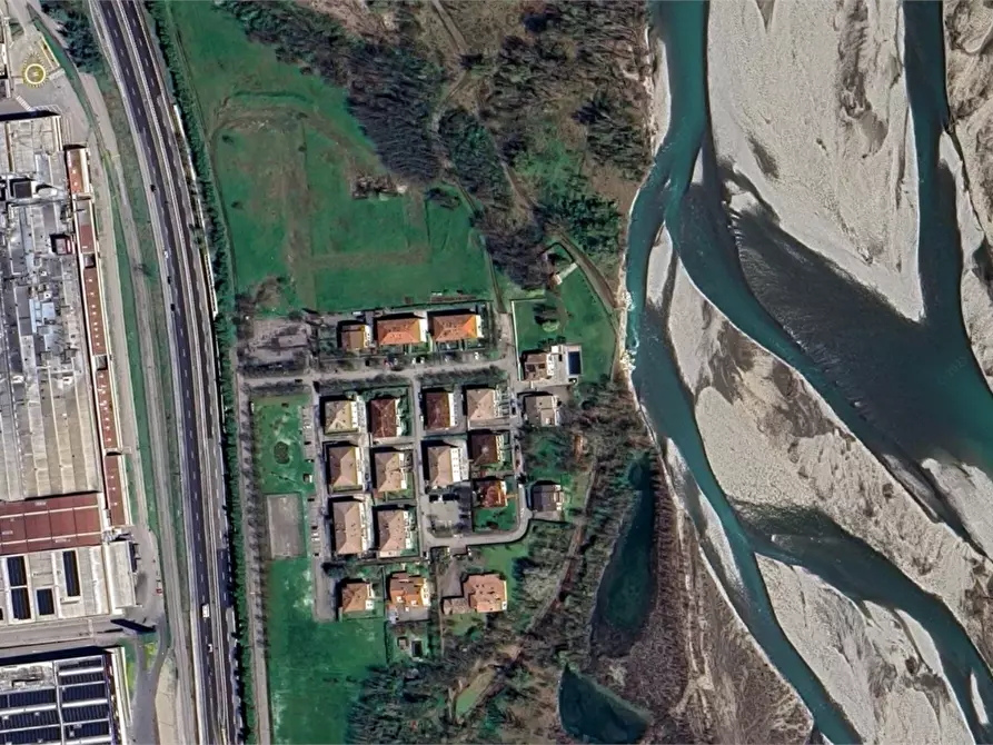 Immagine 14 di Appartamento in vendita  in Via Raffaello a Solignano