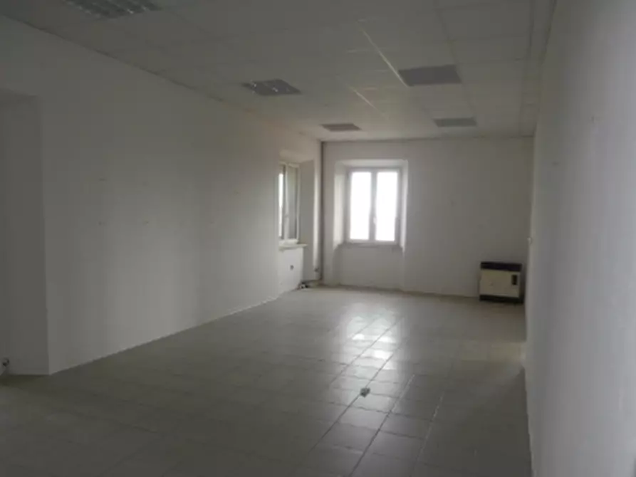 Immagine 2 di Magazzino in vendita  in Viale della Repubblica a Massa Fermana