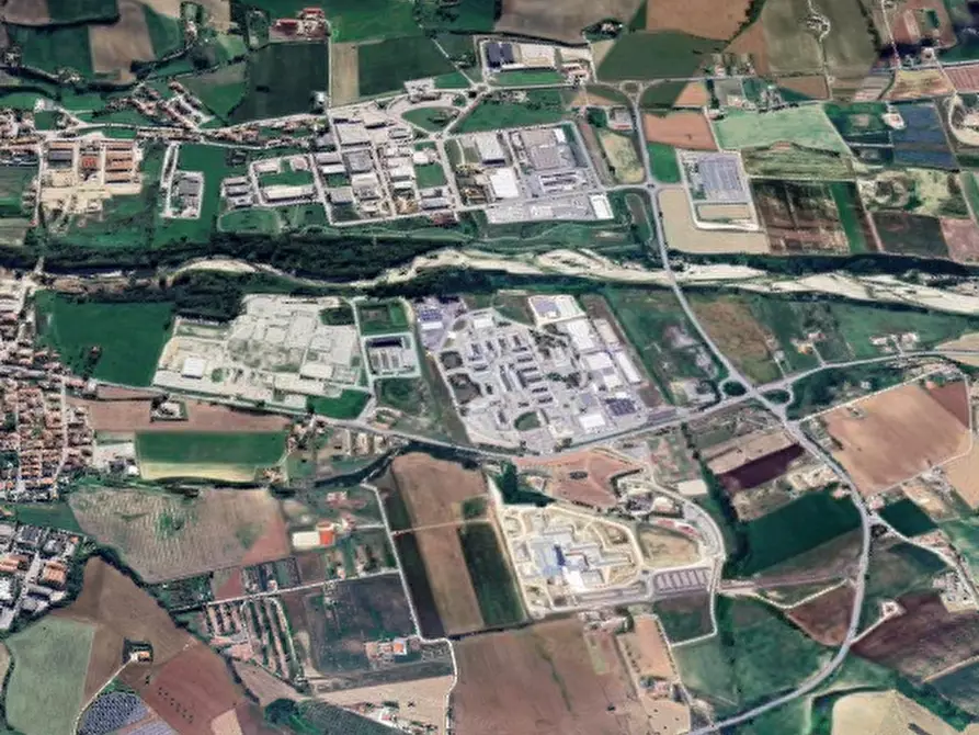 Immagine 10 di Capannone industriale in vendita  in Contrada Campiglione  a Fermo