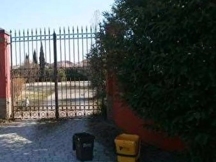 Immagine 9 di Casa bifamiliare in vendita  in via Michelona a Cesena