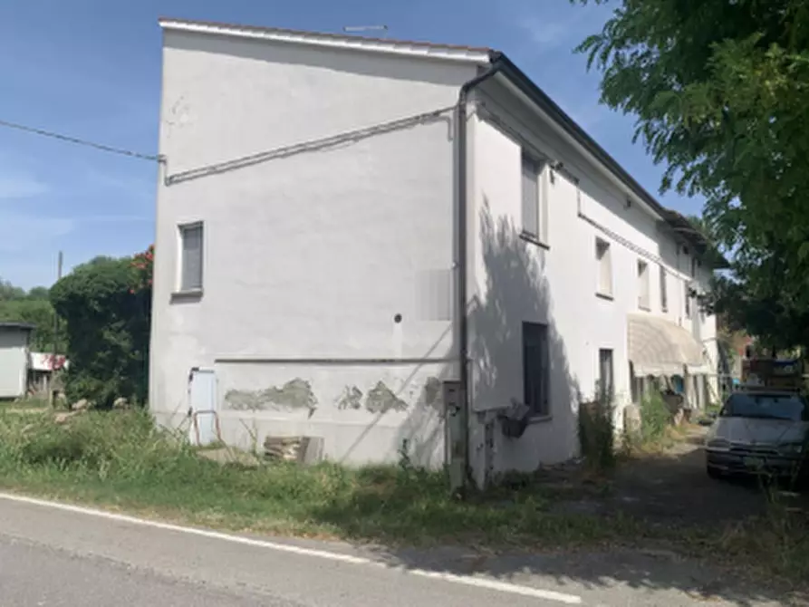 Immagine 2 di Porzione di casa in vendita  in Via Terzi e Livelli a Concordia Sulla Secchia