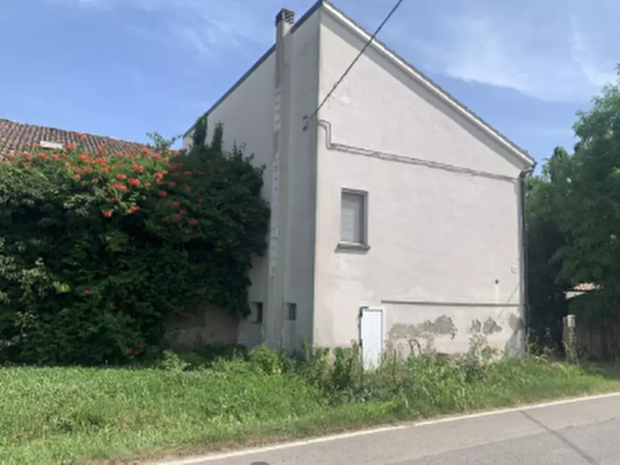 Immagine 3 di Porzione di casa in vendita  in Via Terzi e Livelli a Concordia Sulla Secchia