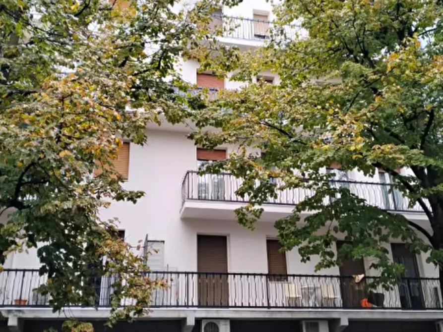 Immagine 2 di Laboratorio in vendita  in Via Arenzano a Modena