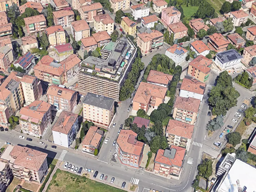 Immagine 5 di Laboratorio in vendita  in Via Arenzano a Modena