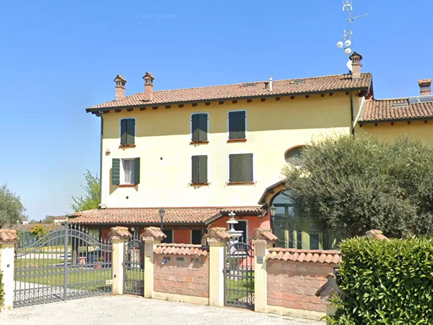 Immagine 13 di Villa in vendita  in Via Franchini a Bomporto