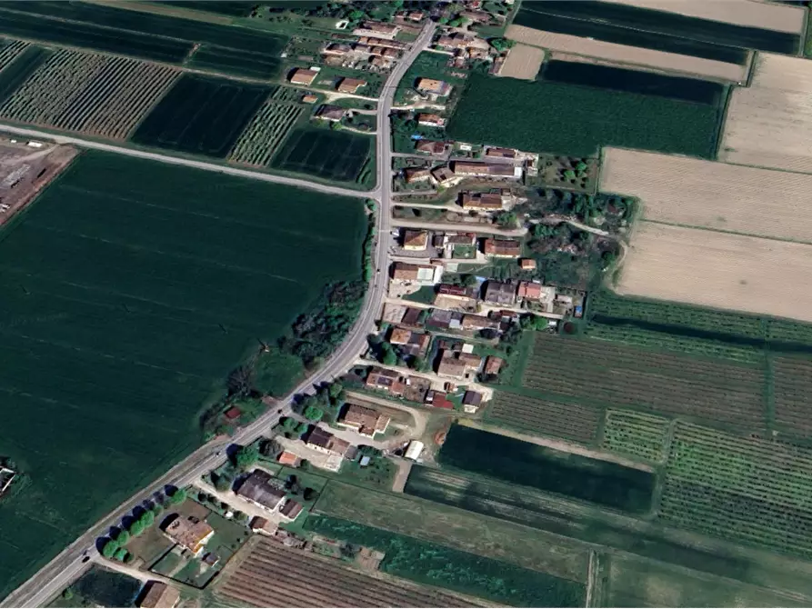 Immagine 9 di Rustico / casale in vendita  in Via G. Matteotti a San Possidonio