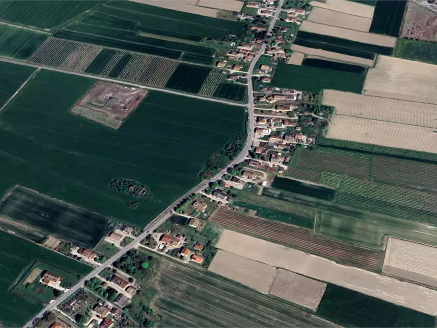 Immagine 10 di Rustico / casale in vendita  in Via G. Matteotti a San Possidonio