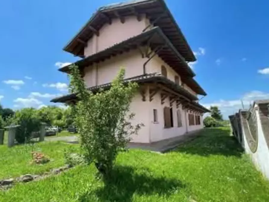 Immagine 3 di Casa indipendente in vendita  in Strada Frati a Mede