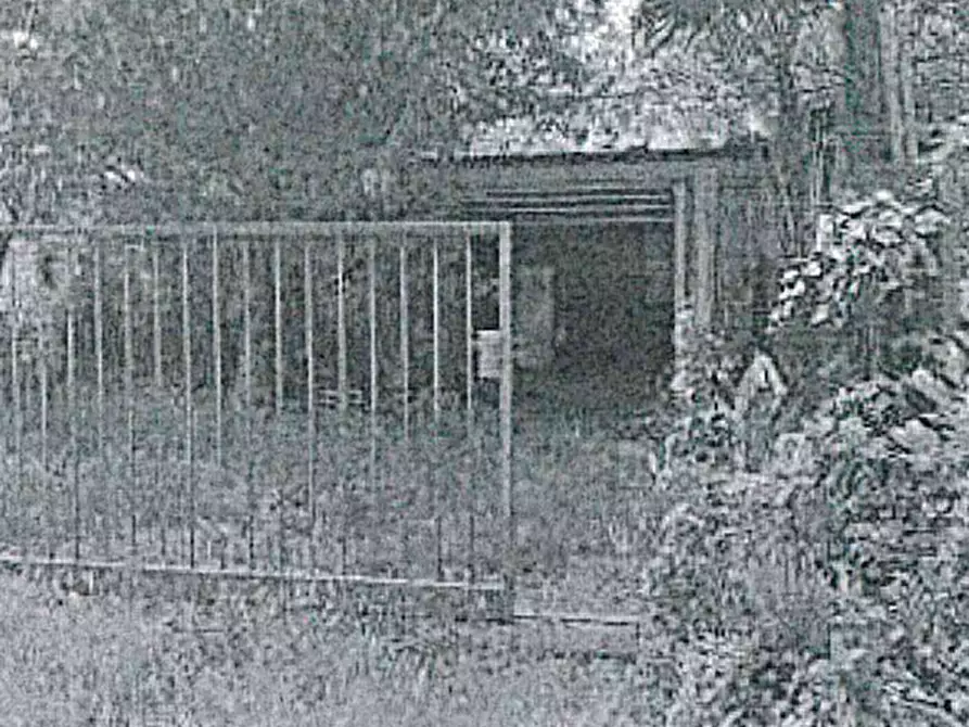 Immagine 3 di Garage in vendita  in Via Stradavecchia a Bastida Pancarana
