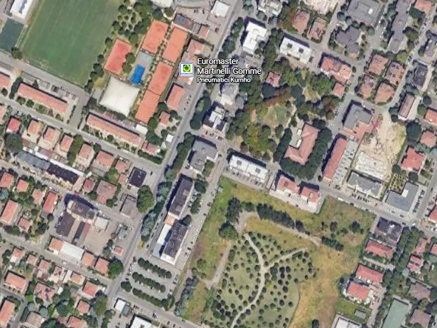 Immagine 5 di Negozio in vendita  in Via Cimabue  a Carpi