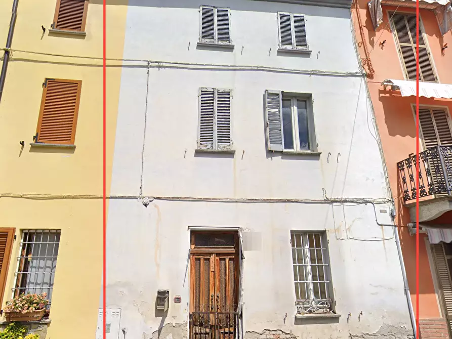 Immagine 1 di Porzione di casa in vendita  in Via Naturani a Retorbido