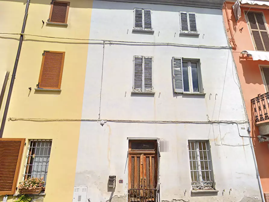 Immagine 3 di Porzione di casa in vendita  in Via Naturani a Retorbido