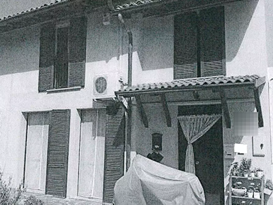 Immagine 1 di Casa indipendente in vendita  in Via Stradavecchia a Bastida Pancarana