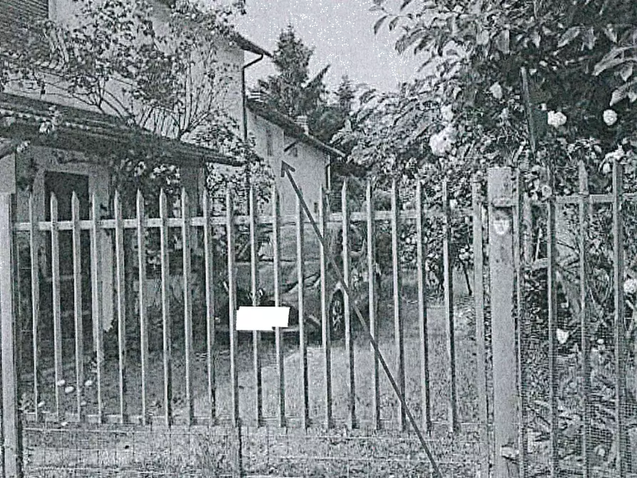 Immagine 2 di Casa indipendente in vendita  in Via Stradavecchia a Bastida Pancarana