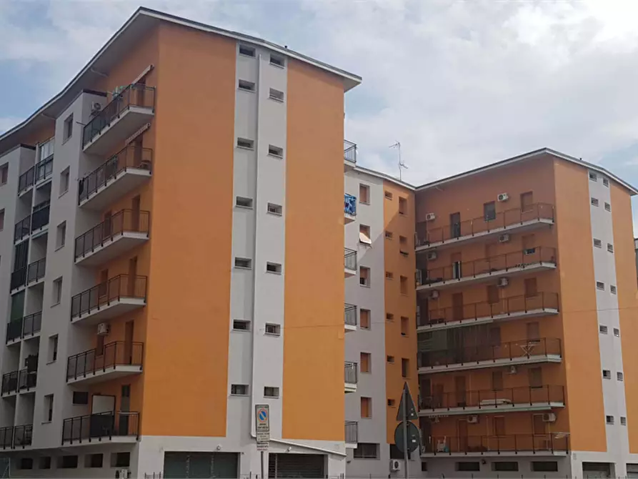 Immagine 2 di Appartamento in vendita  in viale A. Gramsci a Modena