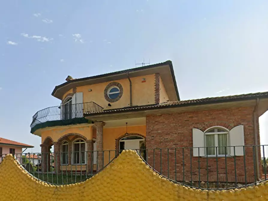 Immagine 17 di Villa in vendita  in Via Primo Ernesto Laudi a Sommo