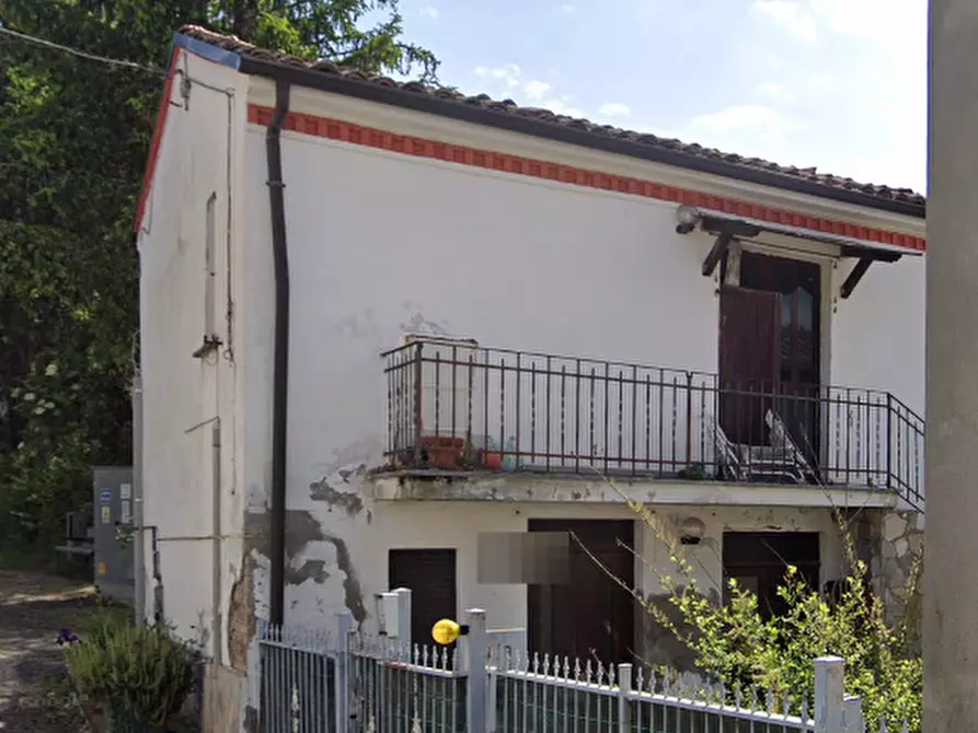 Immagine 15 di Villa in vendita  in Frazione Rossone a Zavattarello