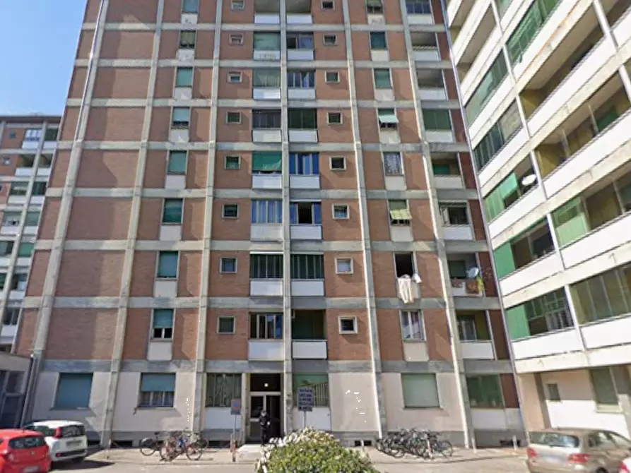 Immagine 4 di Appartamento in vendita  in Via Emilia Ospizio a Reggio Nell'emilia