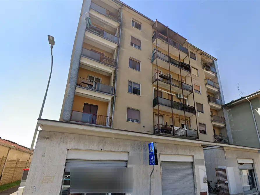 Immagine 10 di Appartamento in vendita  in  Via Luigi Gioia a Mortara