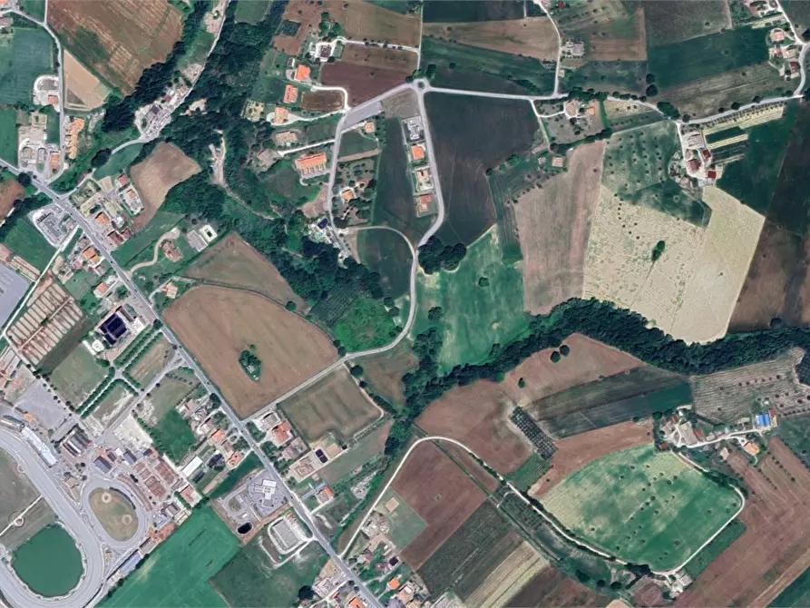 Immagine 6 di Garage in vendita  in Via Faleriense Est  a Montegiorgio