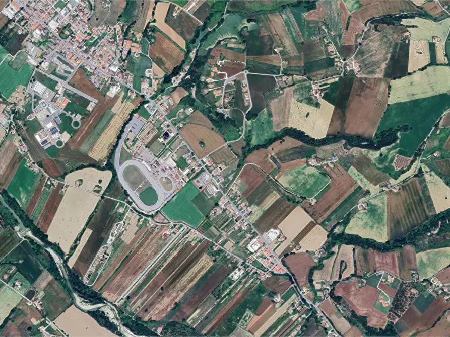 Immagine 7 di Garage in vendita  in Via Faleriense Est  a Montegiorgio