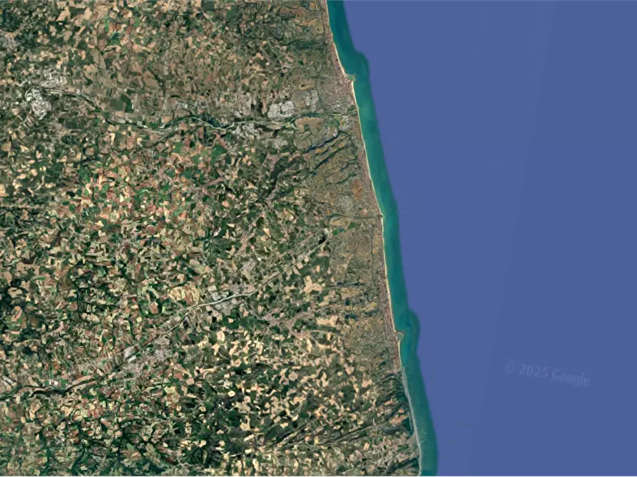 Immagine 14 di Magazzino in vendita  in Via Monte Grappa a Monte Urano