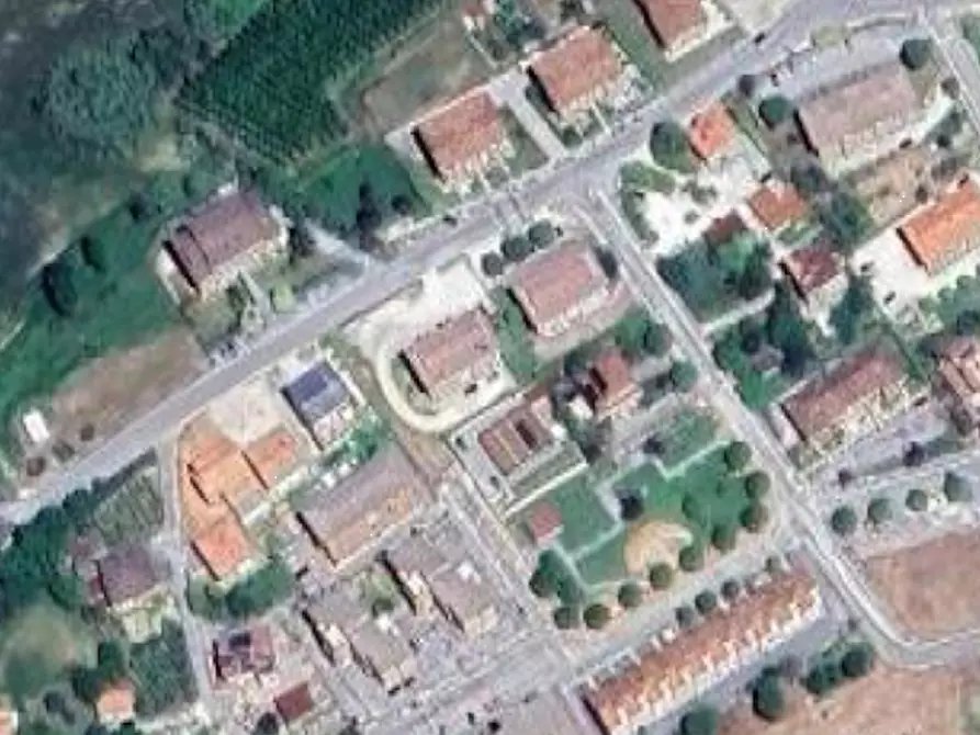 Immagine 13 di Garage in vendita  in Via Castrucciari a Montegiorgio