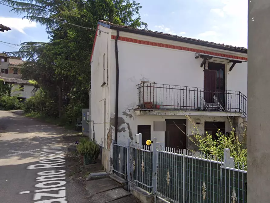 Immagine 6 di Villa in vendita  in Frazione Rossone a Zavattarello