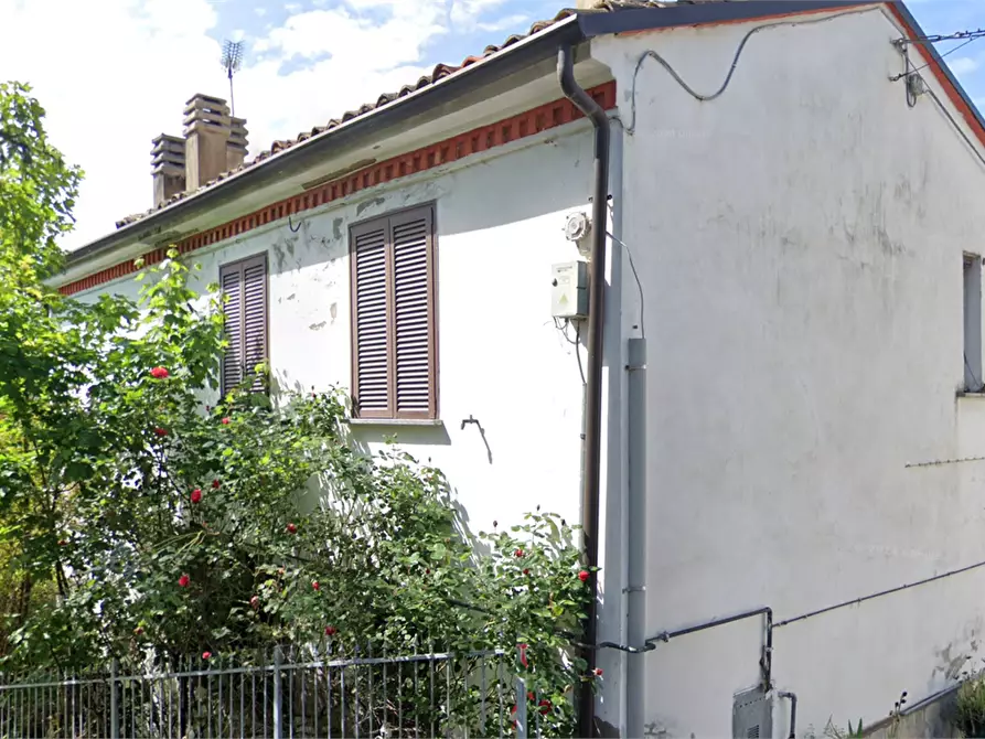 Immagine 3 di Villa in vendita  in Frazione Rossone a Zavattarello