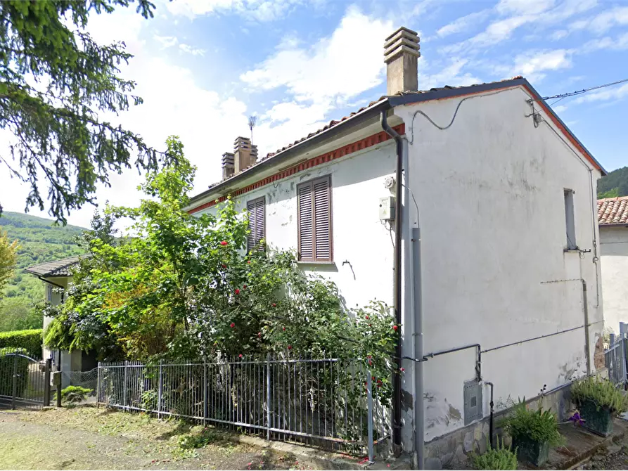 Immagine 7 di Villa in vendita  in Frazione Rossone a Zavattarello