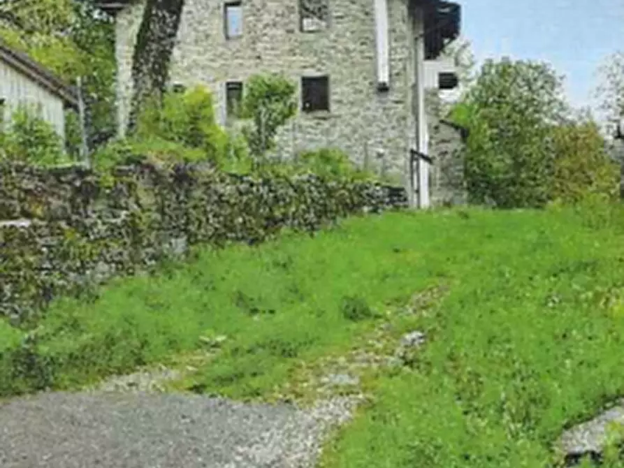 Immagine 2 di Appartamento in vendita  in Via Osteria a Pievepelago