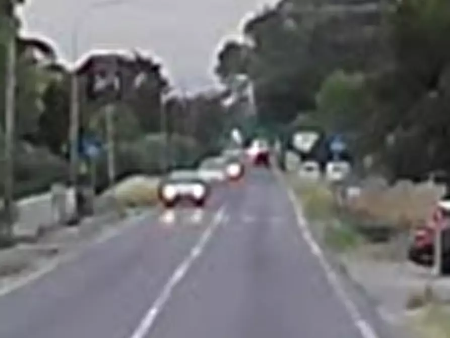 Immagine 5 di Magazzino in vendita  in Via S.P Faleriensa a Monte Urano