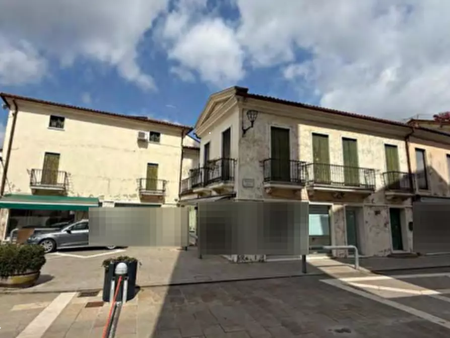 Immagine 7 di Appartamento in vendita  in Via Piazza Umberto I  a Camisano Vicentino