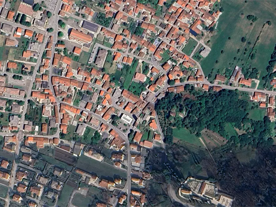 Immagine 13 di Negozio in vendita  in Via Benedetto Croce a Chiuppano