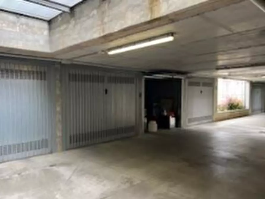 Immagine 2 di Garage in vendita  in Via Pier Giorgio Frassati a Abbiategrasso