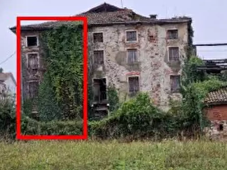 Immagine 2 di Rustico / casale in vendita  in Via Cesare Battisti a San Vito Di Leguzzano