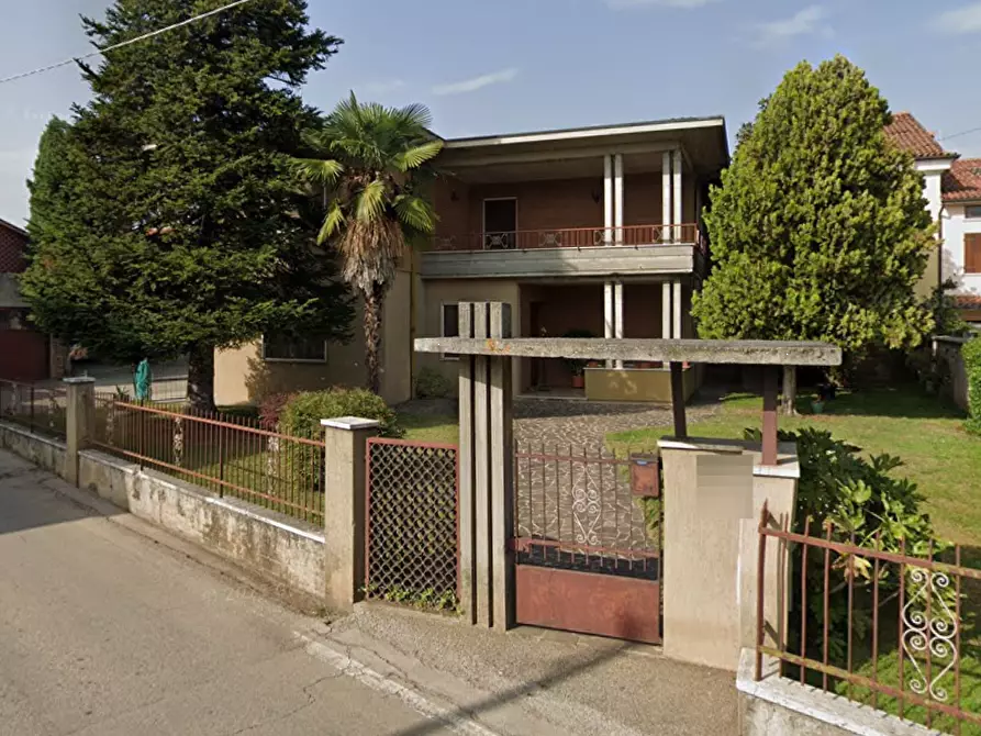 Immagine 7 di Stabile in vendita  in Via San Felice a Breganze