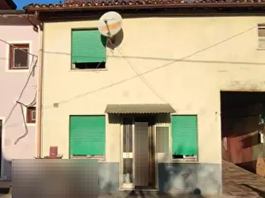 Immagine 2 di Porzione di casa in vendita  in Via Valloscura a Chiampo