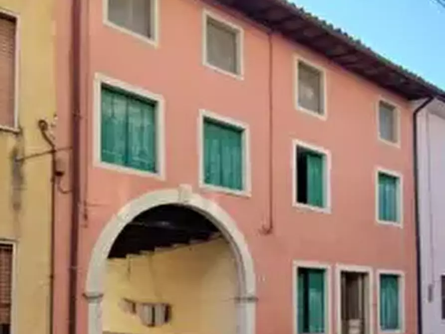 Immagine 3 di Porzione di casa in vendita  in Via Valloscura a Chiampo