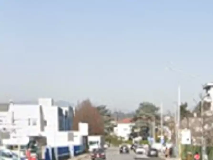 Immagine 4 di Negozio in vendita  in Viale Francesco Crispi a Vicenza