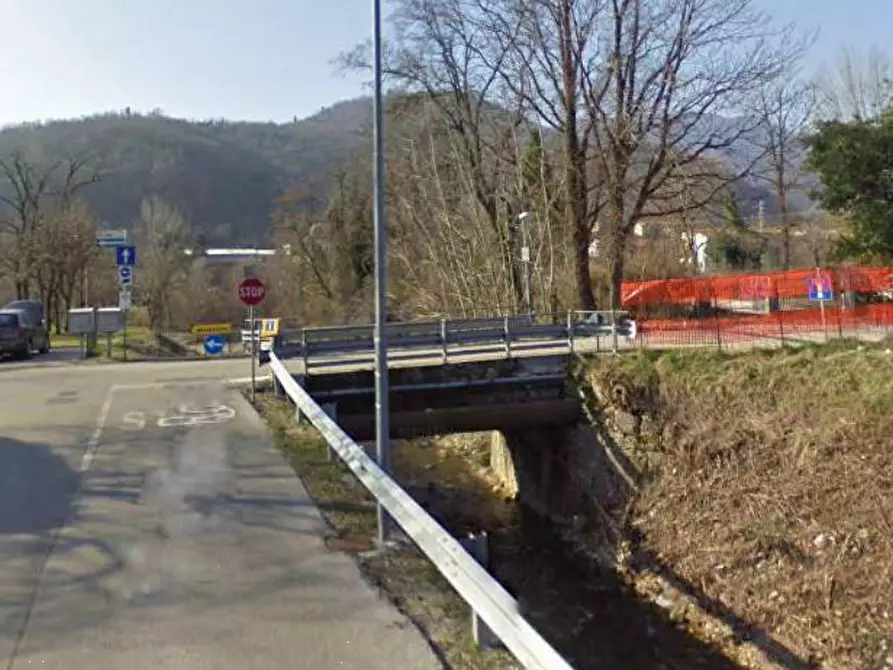 Immagine 1 di Terreno edificabile in vendita  in Via Riva del Cristo Schio a Schio