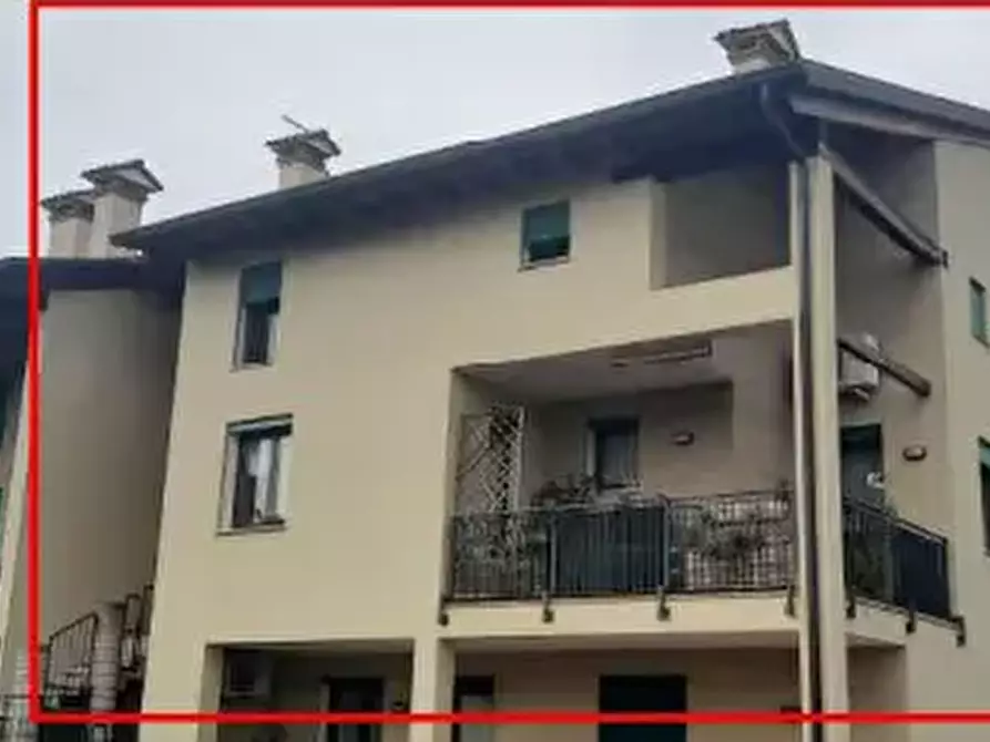 Immagine 2 di Appartamento in vendita  in Via Generale Dalla Chiesa a Bolzano Vicentino