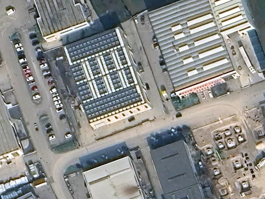 Immagine 9 di Magazzino in vendita  in Via Isaac Newton a Malo