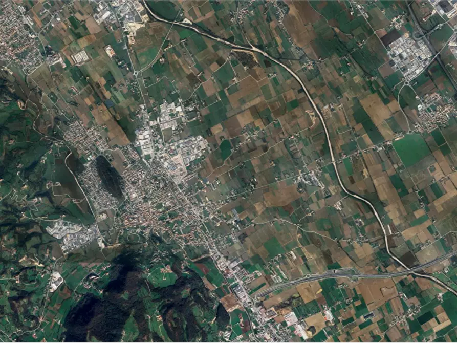 Immagine 12 di Magazzino in vendita  in Via Isaac Newton a Malo