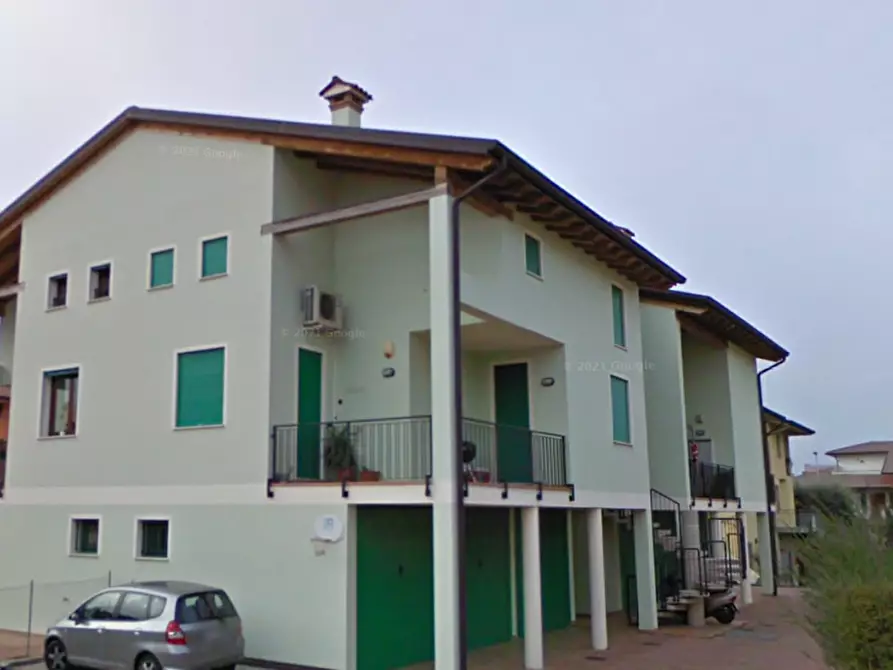 Immagine 5 di Appartamento in vendita  in Via Generale Dalla Chiesa a Bolzano Vicentino