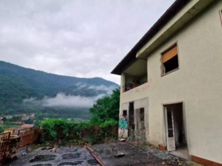 Immagine 2 di Hotel in vendita  in Via per Oneda a Valbrona