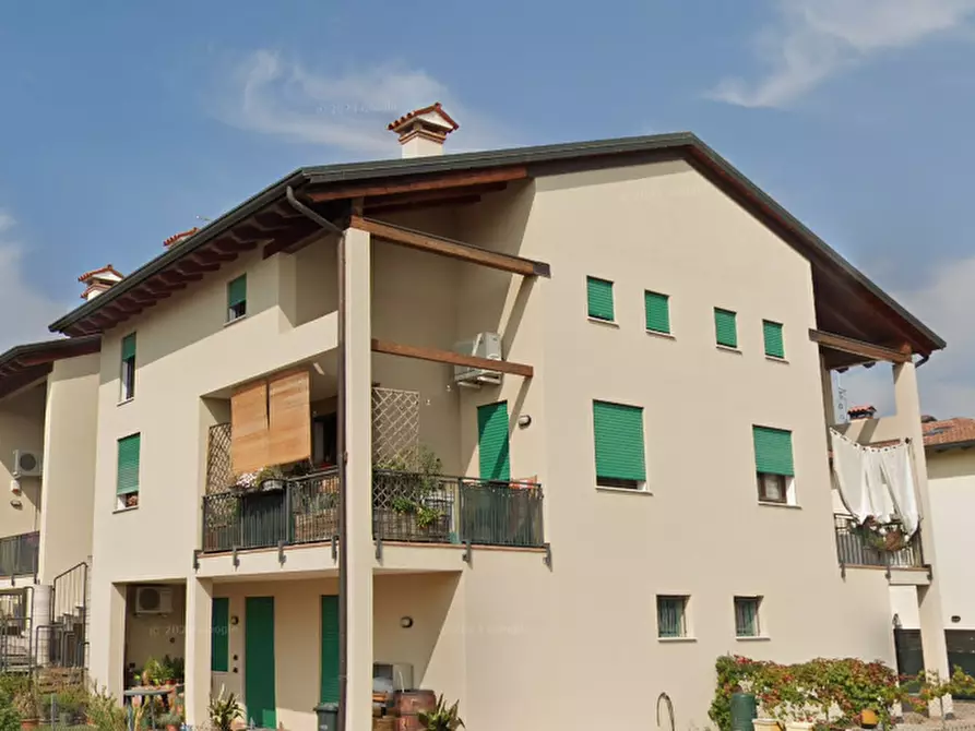 Immagine 11 di Appartamento in vendita  in Via Generale Dalla Chiesa a Bolzano Vicentino