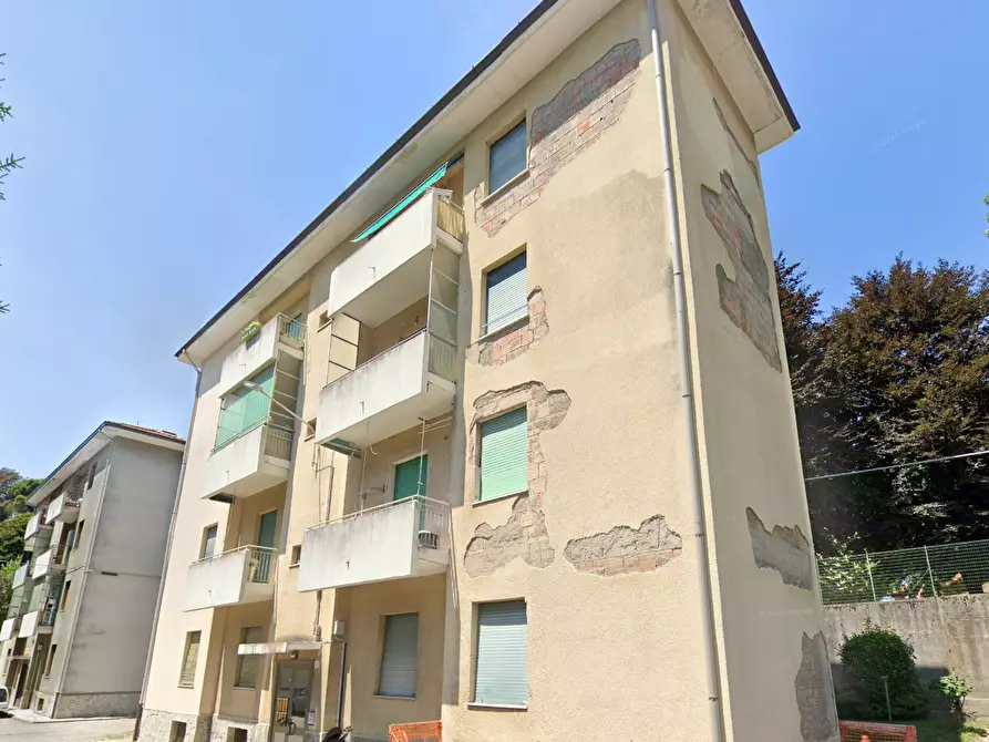 Immagine 8 di Appartamento in vendita  in Via Montessori a Como