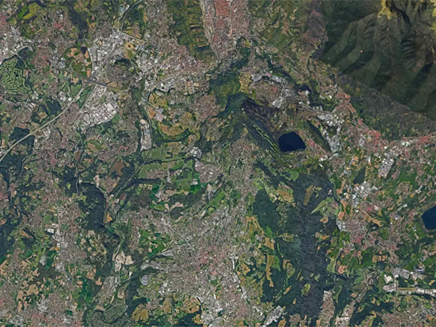 Immagine 16 di Appartamento in vendita  in Via Montessori a Como